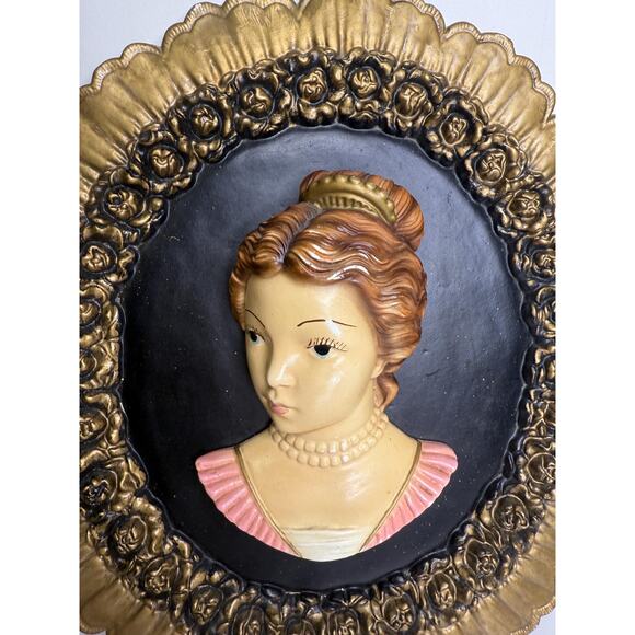 Antique Victorian Lady Sculpture Bust Hanging Oval Chalkware Frame, Baroque - Picture 6 of 8